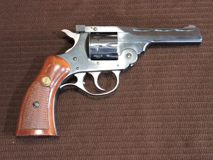 h&r-sportsman-model-999,-.22-lr-image-2
