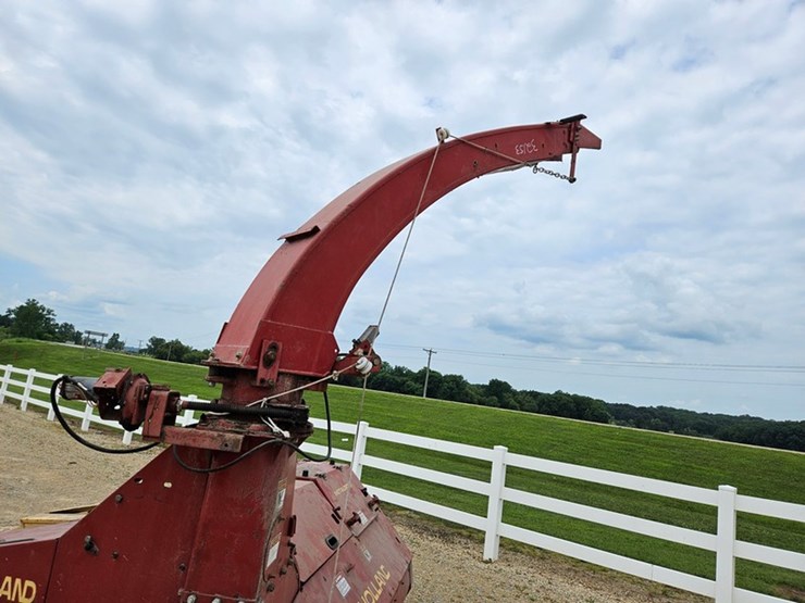 new-holland-900-image-28