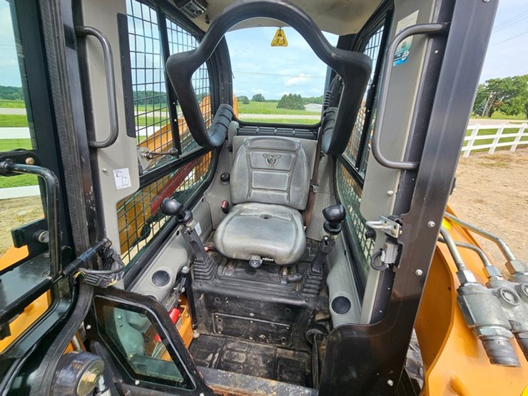 2019-case-sr210-image-17