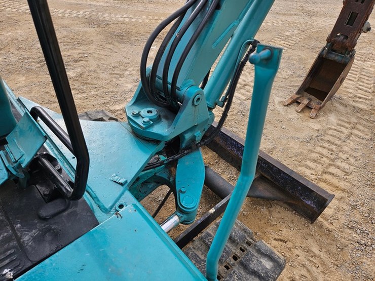 komatsu-pc20-image-27