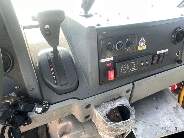 2013-utility-van-image-12
