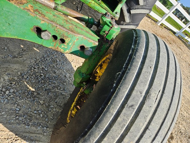 john-deere-1530-image-37