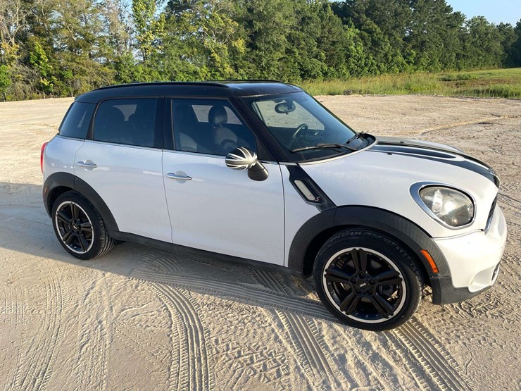 2012-mini-cooper-4-door-sedan-(101,038-miles)-image-4