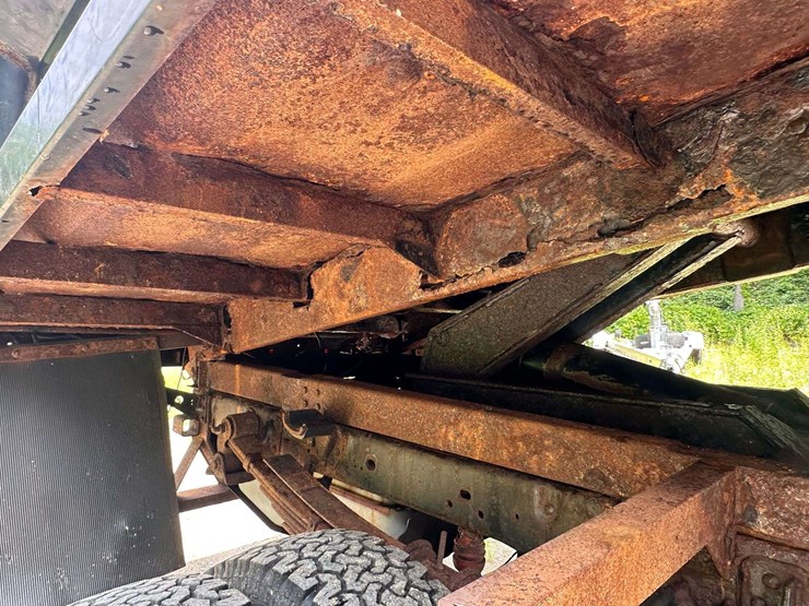 2012-ford-f350-image-26