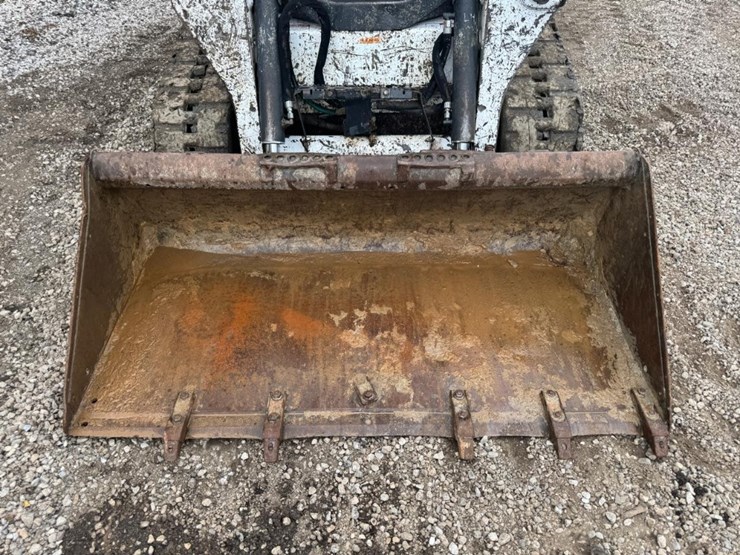 2016-bobcat-t595-image-10