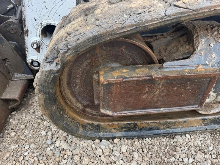 2016-bobcat-t595-image-14