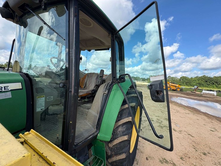 john-deere-6330-image-12