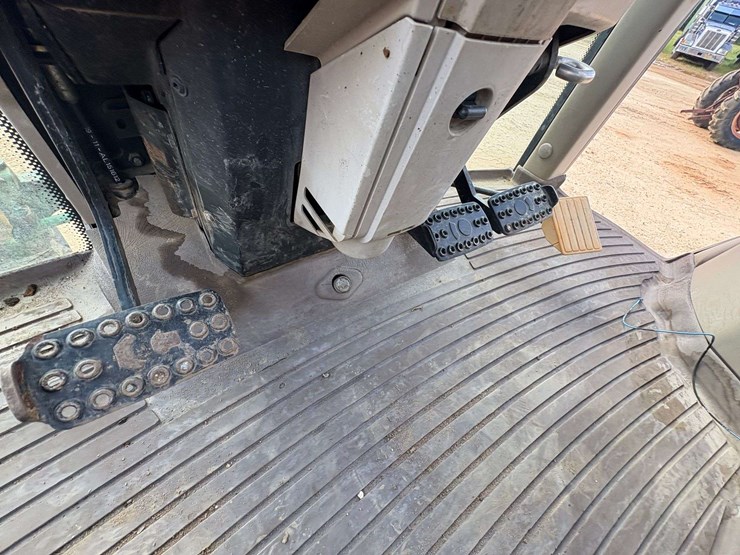 john-deere-6230-image-17