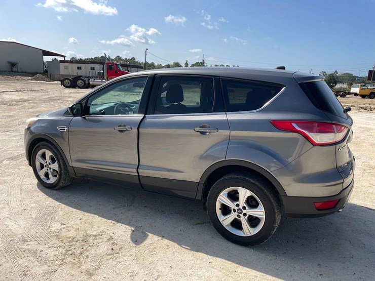 2014-ford-escape-image-2