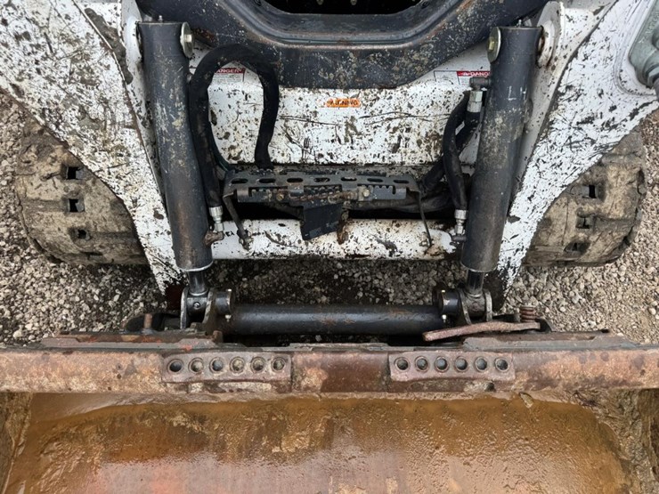 2016-bobcat-t595-image-11