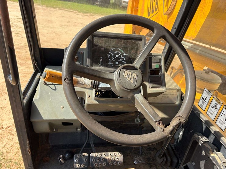 2005-jcb-506-image-11