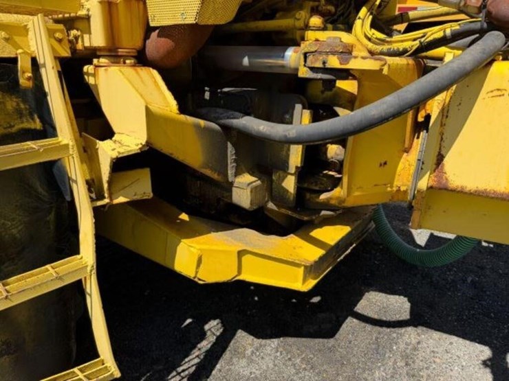 volvo-a25-image-16