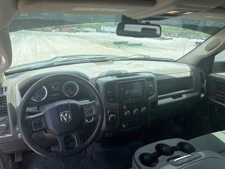2014-dodge-1500-image-13