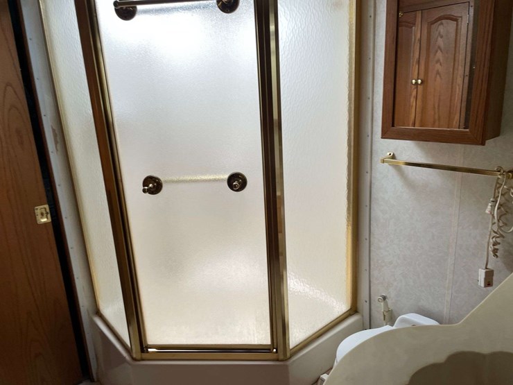 1999-freightliner-xc-allegro-39-bus-diesel-pusher-motor-home-(46,649-miles)-image-11