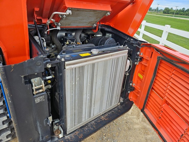 kubota-svl95-2s-image-21