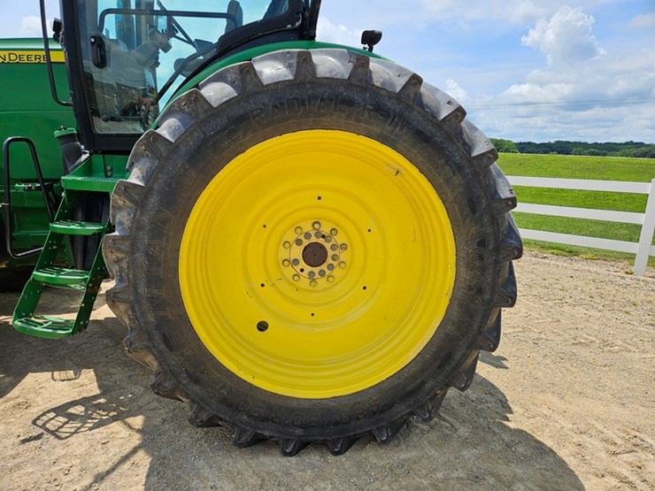 john-deere-8285r-image-47