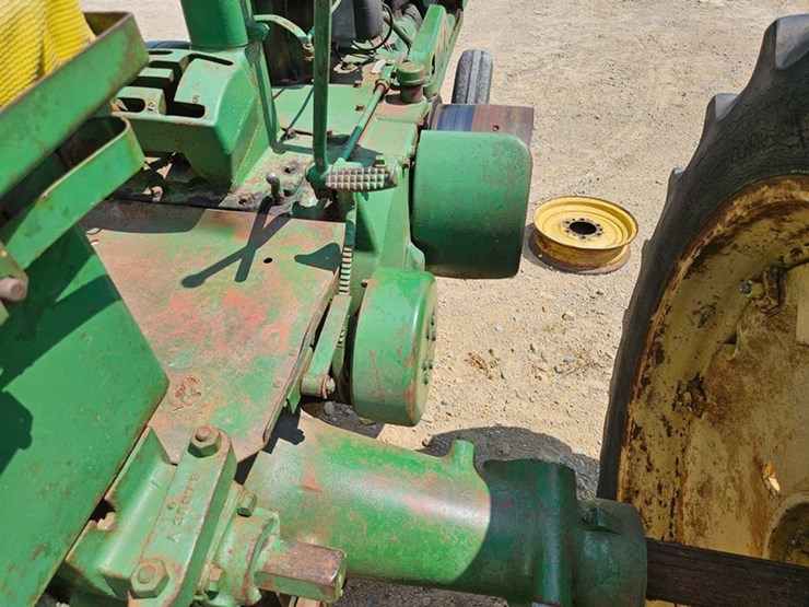 1950-john-deere-model-a-image-15