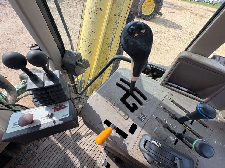 john-deere-6330-image-15