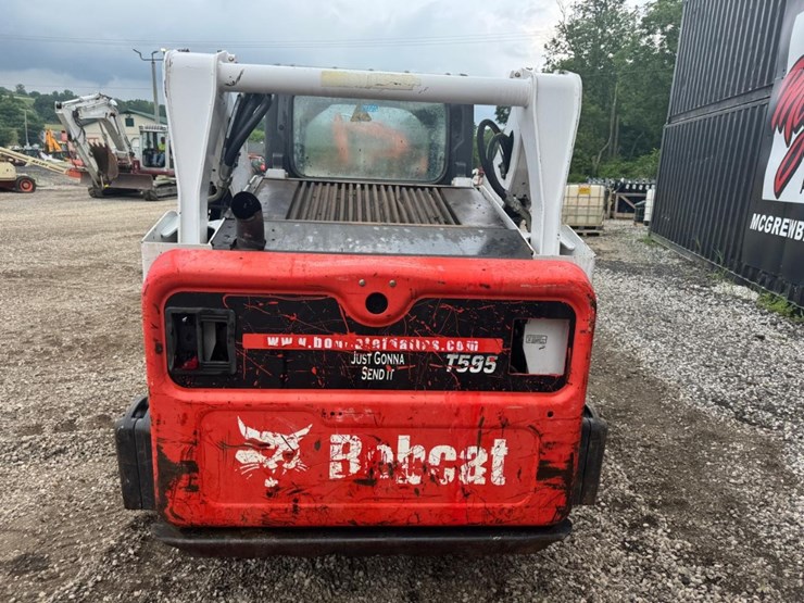 2016-bobcat-t595-image-5