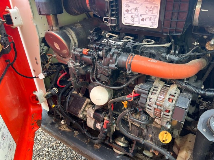 2022-bobcat-t550-image-14