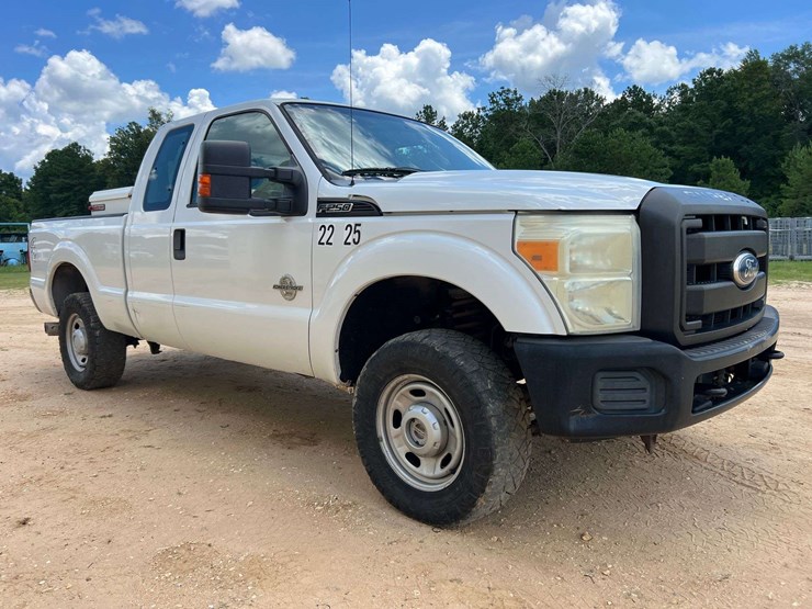 2012-ford-f250-image-4