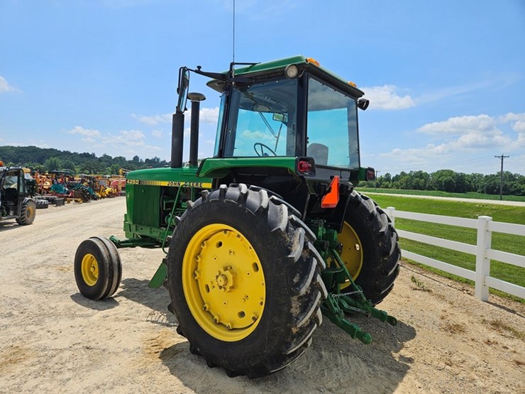 john-deere-4250-image-3
