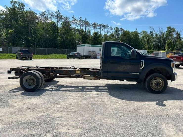 2016-ford-f550-xl-image-4