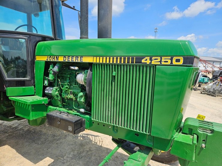 john-deere-4250-image-12