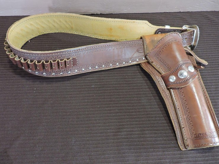 la-flair,-leather-holster-w/ammo-belt-image-1