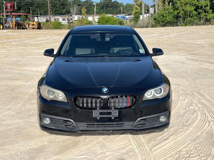 2015-bmw-528i-4-door-sedan-(116,153-miles)-image-5