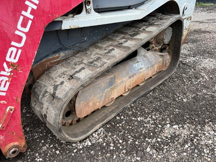 takeuchi-tl10v2-image-13