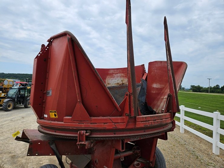 case-ih-8610-image-18