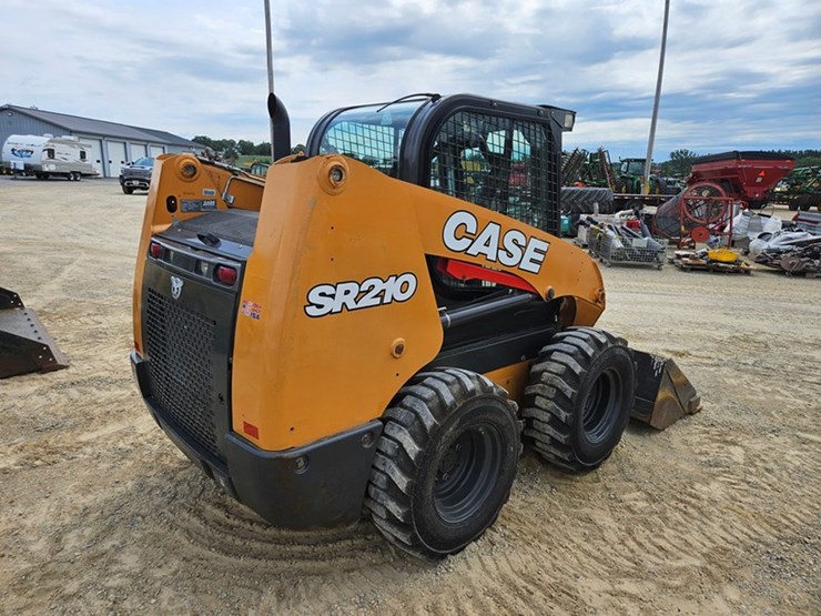 2020-case-sr210-image-5