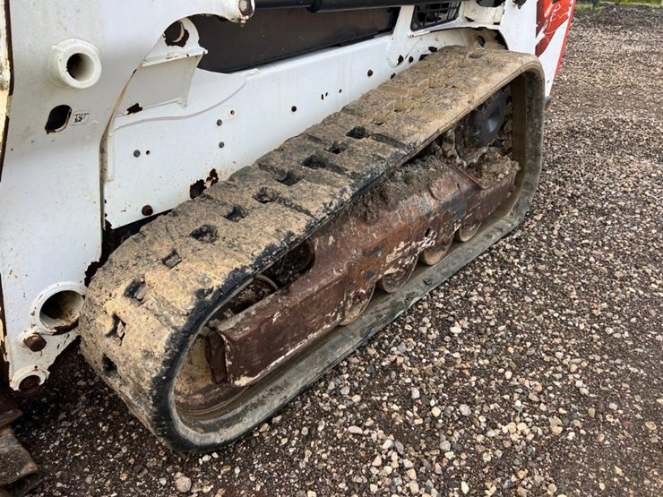 2022-bobcat-t550-image-13
