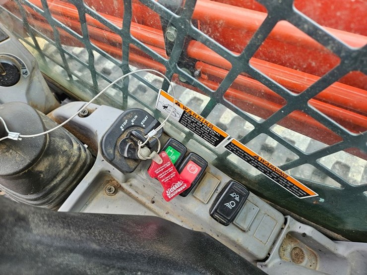 kubota-svl95-2s-image-33