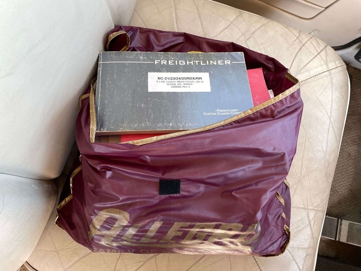 1999-freightliner-xc-allegro-39-bus-diesel-pusher-motor-home-(46,649-miles)-image-14
