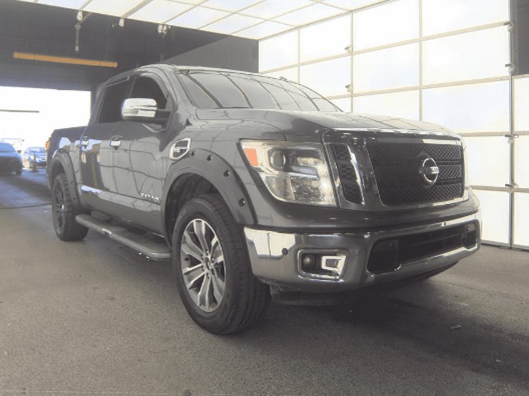 2017-nissan-titan-image-1