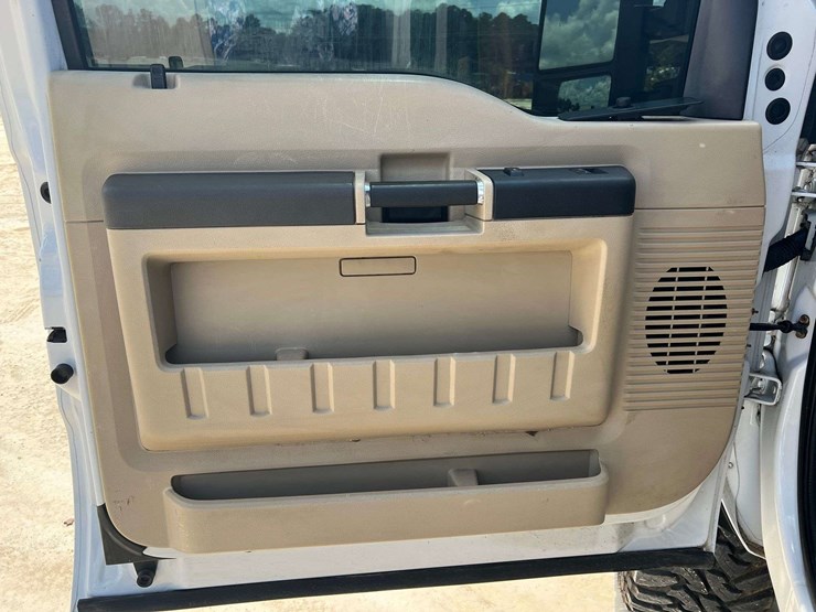 2008-ford-f250-image-9