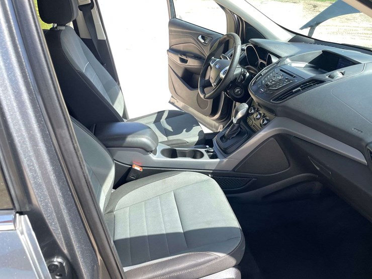 2014-ford-escape-image-17