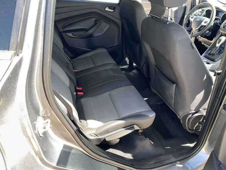2014-ford-escape-image-15