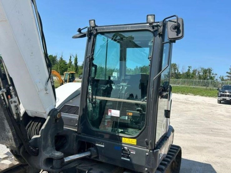 2022-bobcat-e88-image-76