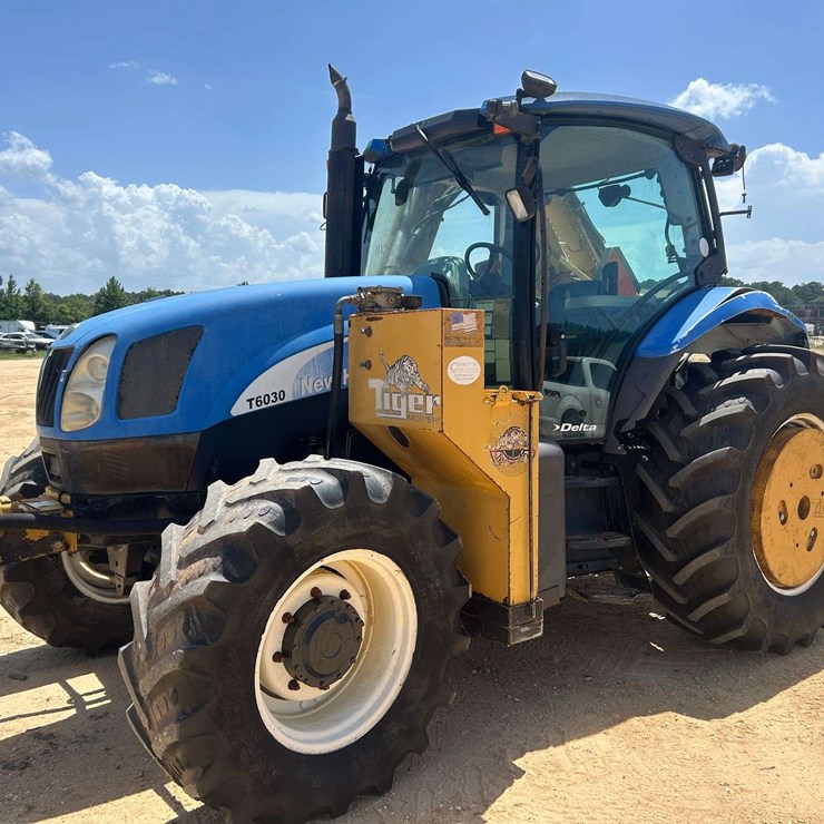 2010 NEW HOLLAND T6030