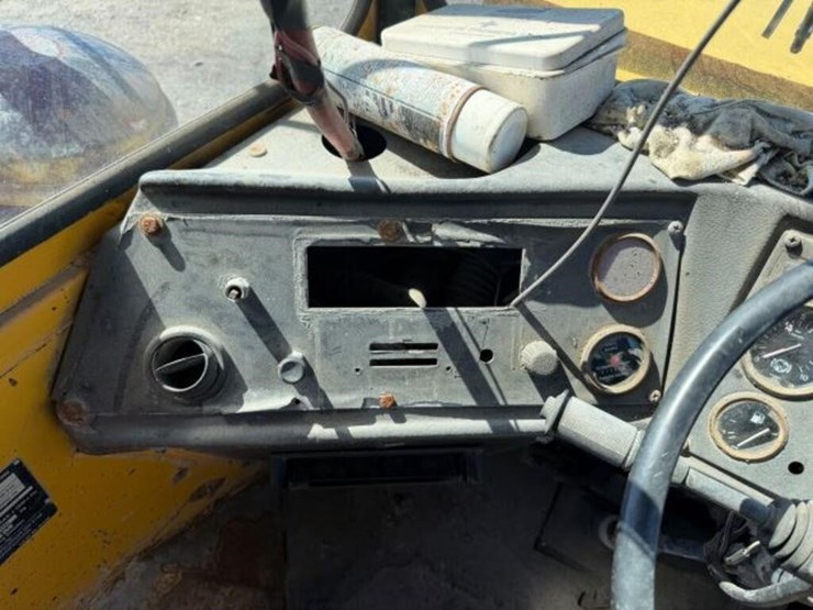 volvo-a25-image-10