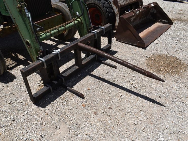 jd-1650-tractor-w/-jd-loader-(serial-#-ch1650a001871)-(showing-appx-2,518-h-image-3