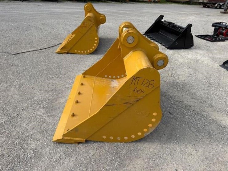 caterpillar-320-image-5