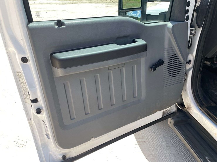 2012-ford-f450-image-10