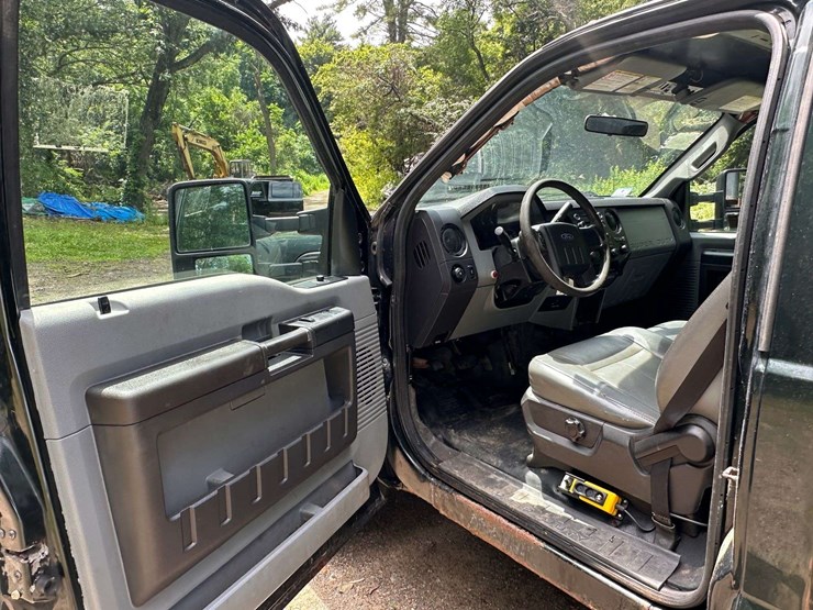 2012-ford-f350-image-63