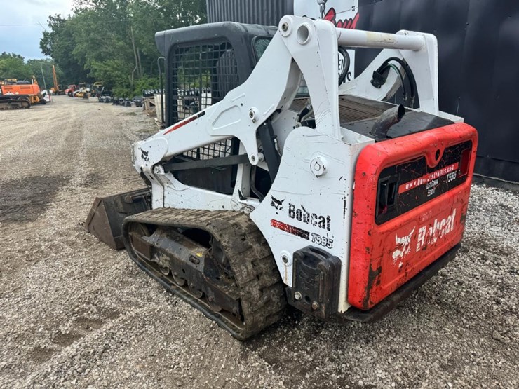 2016-bobcat-t595-image-4