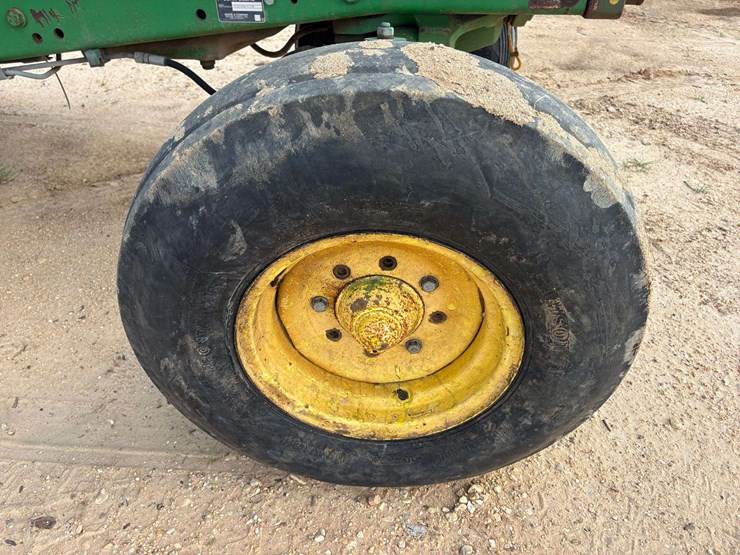john-deere-6230-image-10