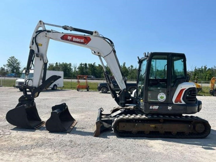 2022-bobcat-e88-image-8